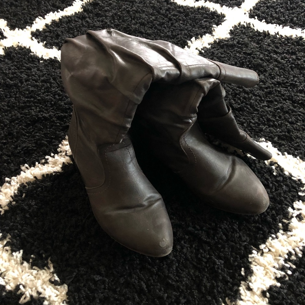 Candie’s dark brown boots‼️‼️Final Price‼️‼️